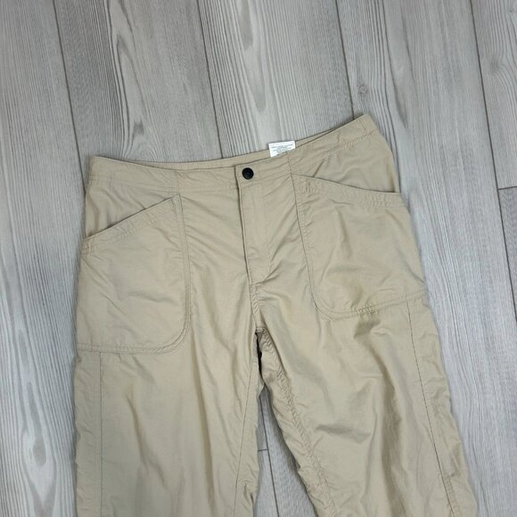 MOUNTAIN HARDWEAR Women OL1153 Khaki Cropped Hiking Capri Pants SZ 8 Zip Pocket - Picture 2 of 12